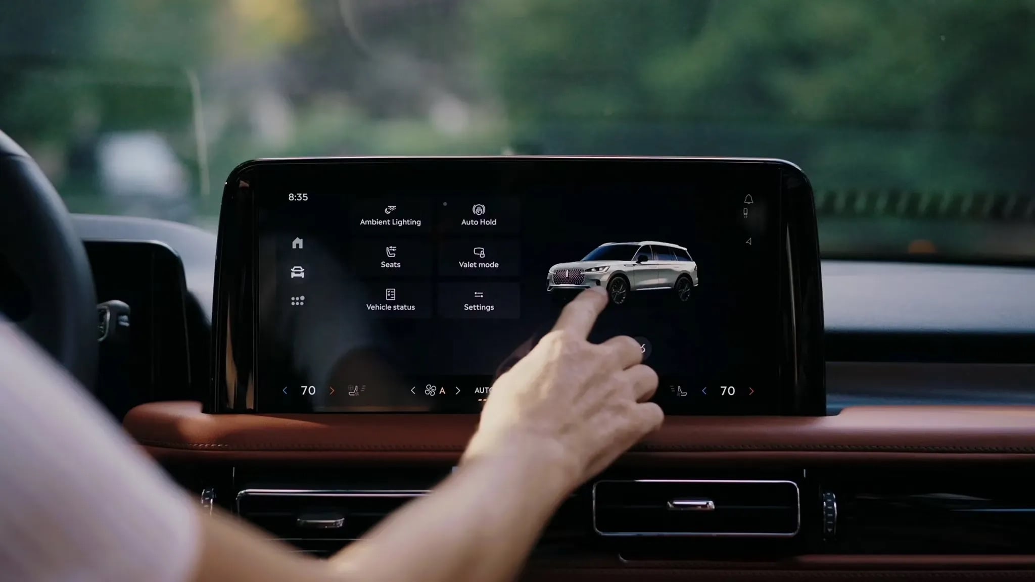 2026 Lincoln Aviator touchscreen infotainment system with navigation and vehicle controls