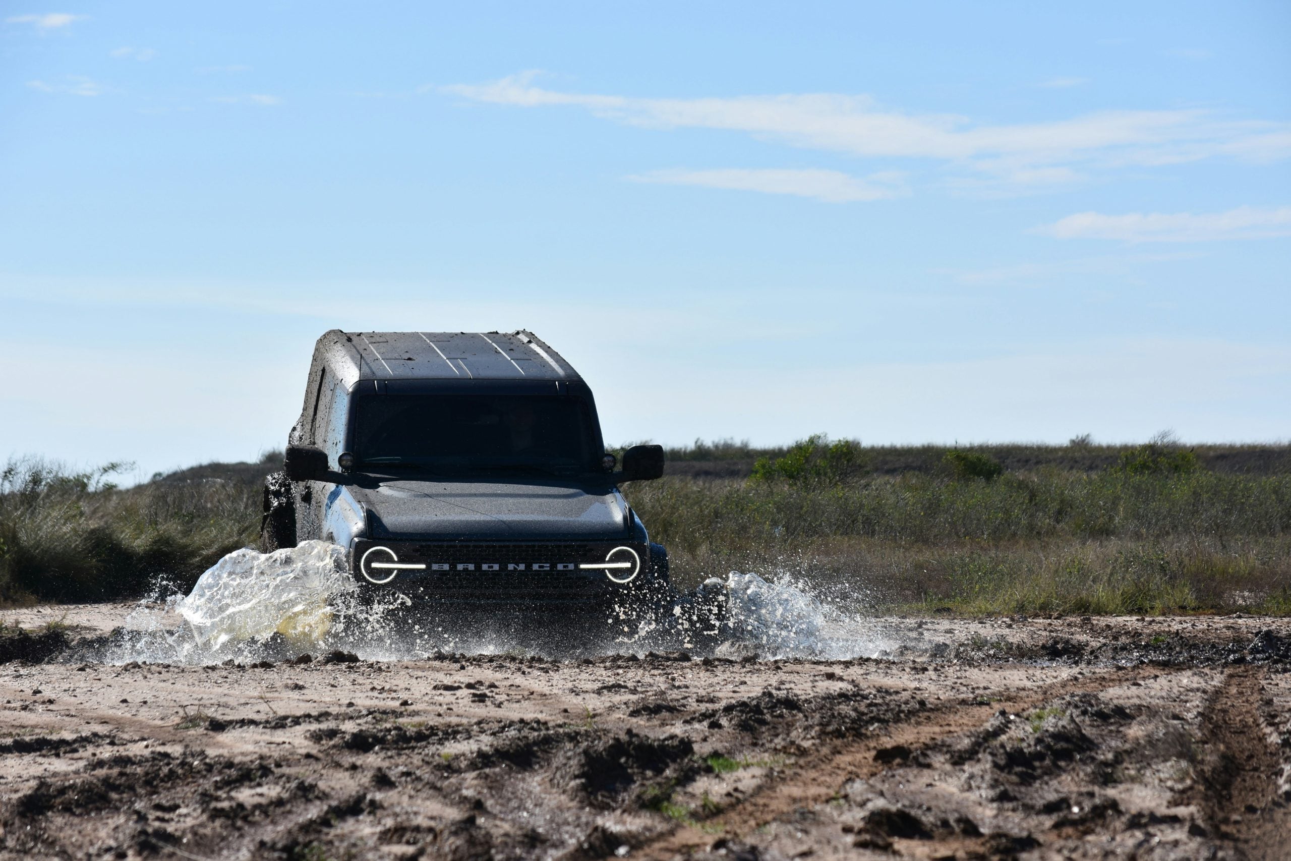 2026 ford bronco driving in water Kitchener Ford