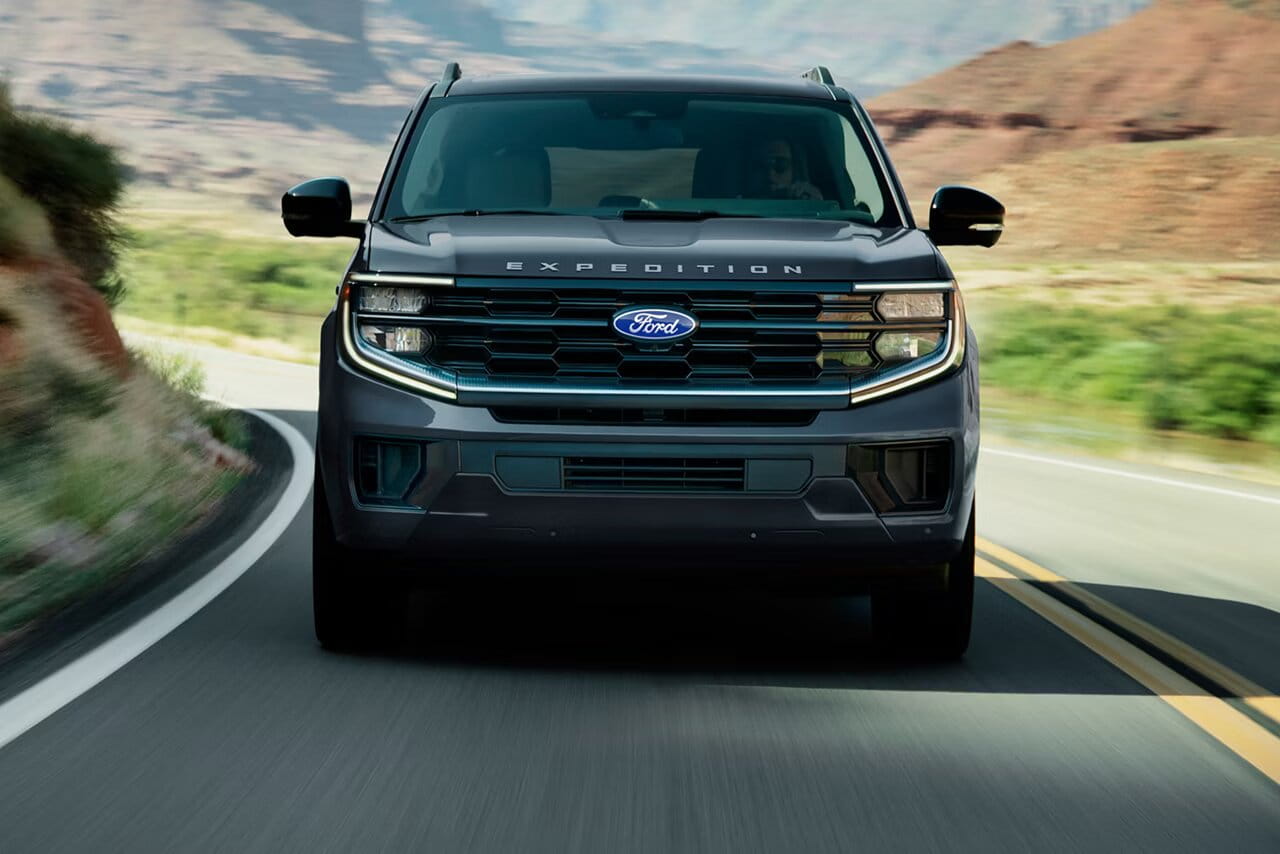2026 Ford Expedition front grill