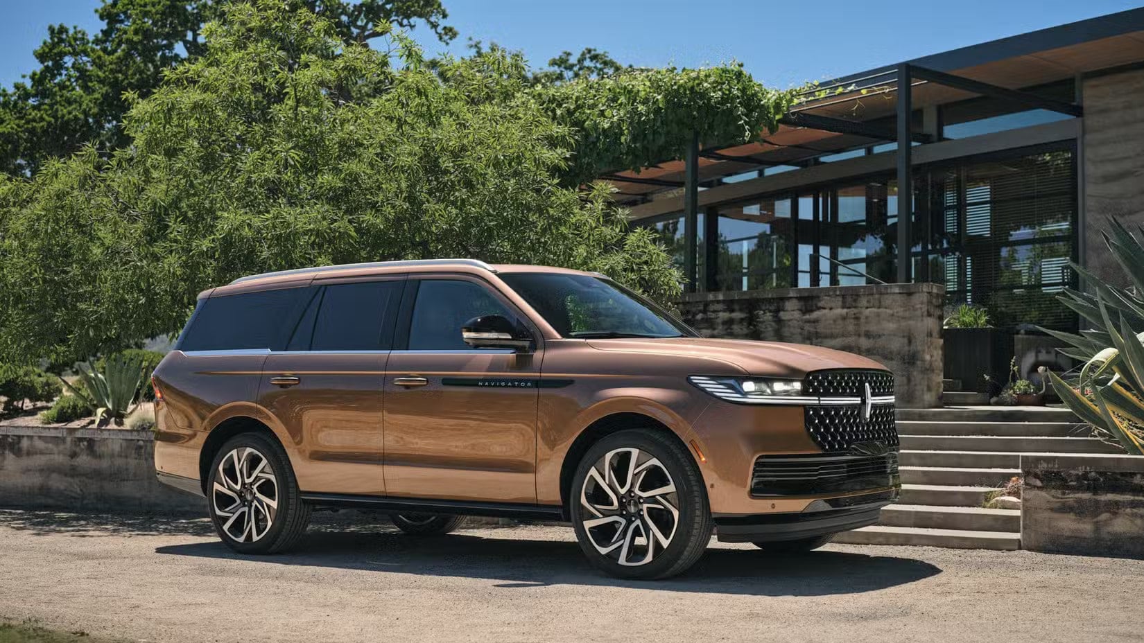 2026 Lincoln Navigator | Family SUV | Parkway Lincoln