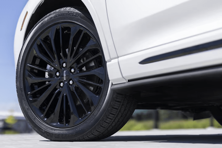 2026 Lincoln Corsair Rim and wheels