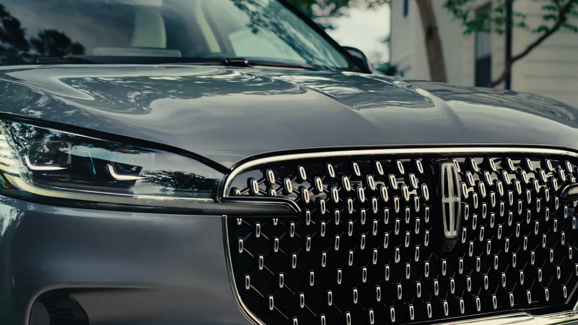 Lincoln Aviator Black Label exterior grill