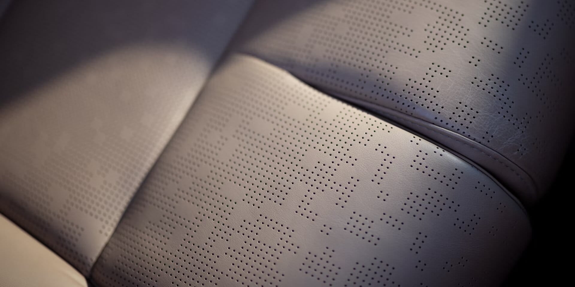 Lincoln Navigator Black label interior seats