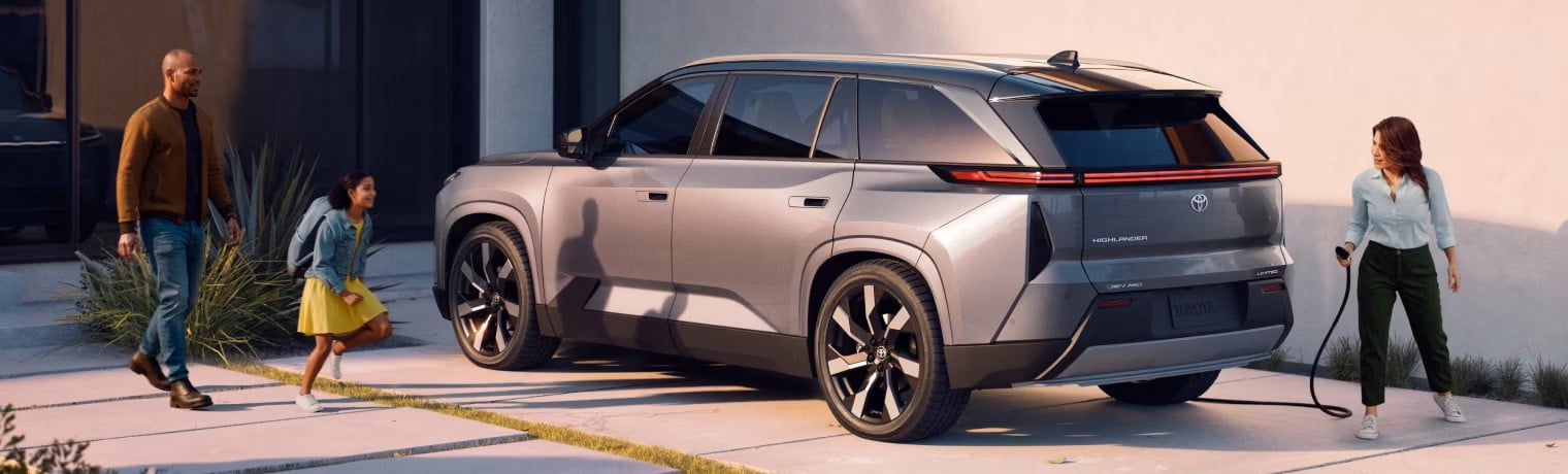 All-electric 2027 Toyota Highlander pre-order information at Orléans Toyota in Ottawa