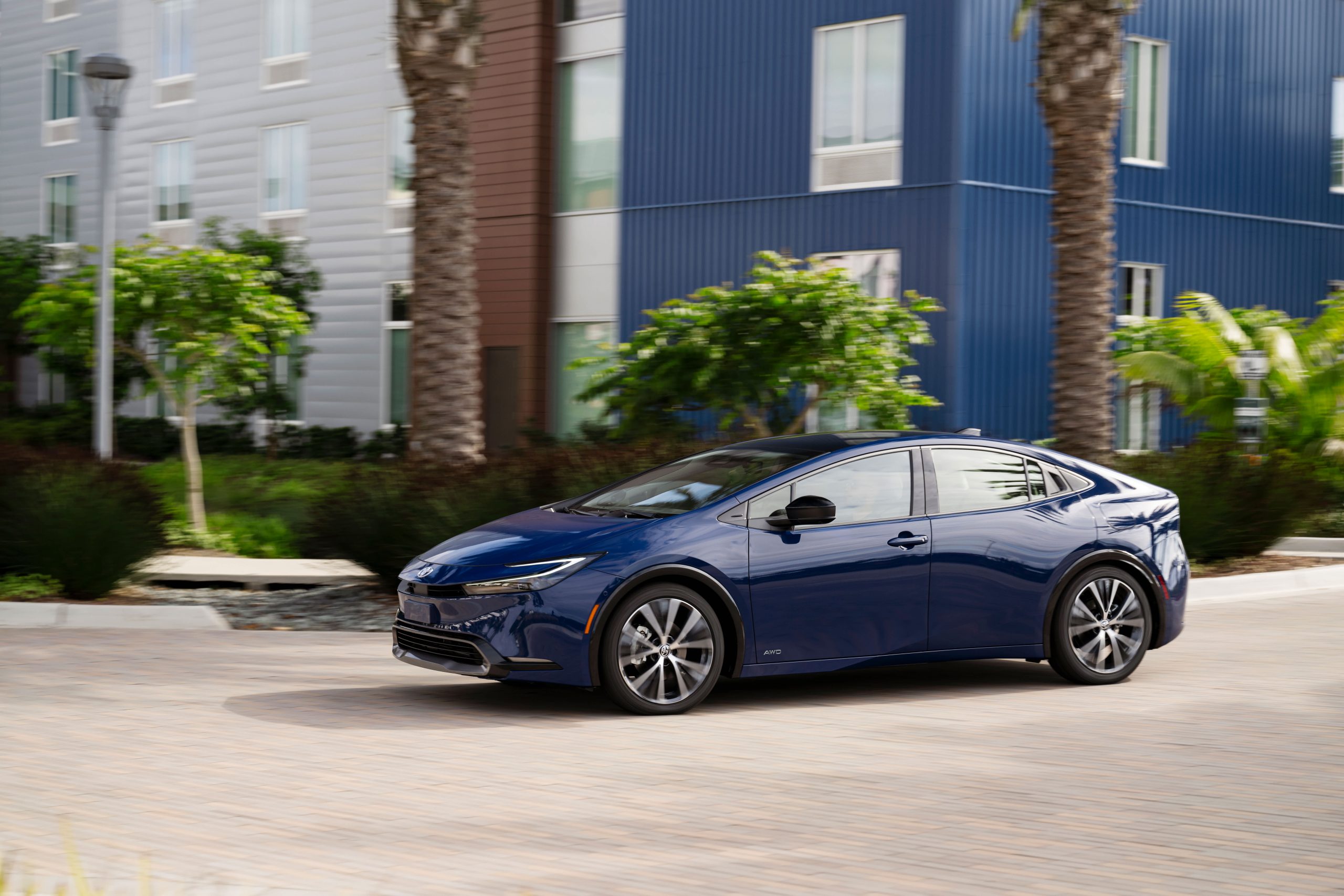 Prius vs civic