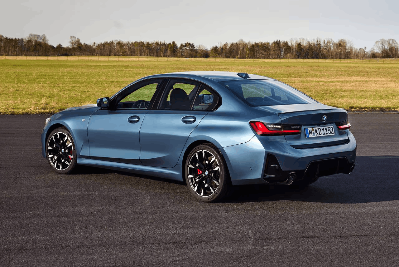 2026 BMW 3 Series exterior back field