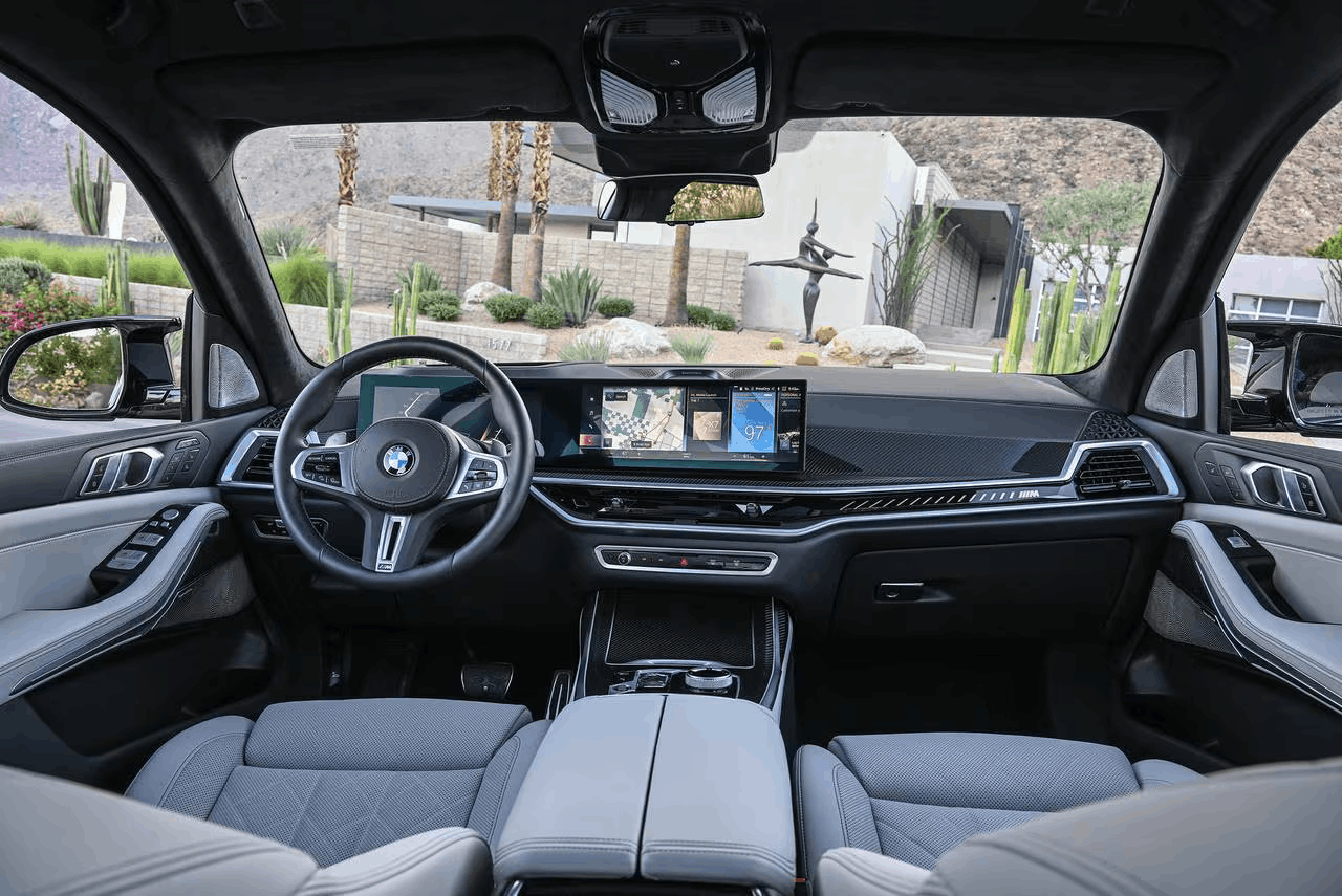 2026 BMW X7 Interior Drivers Seat