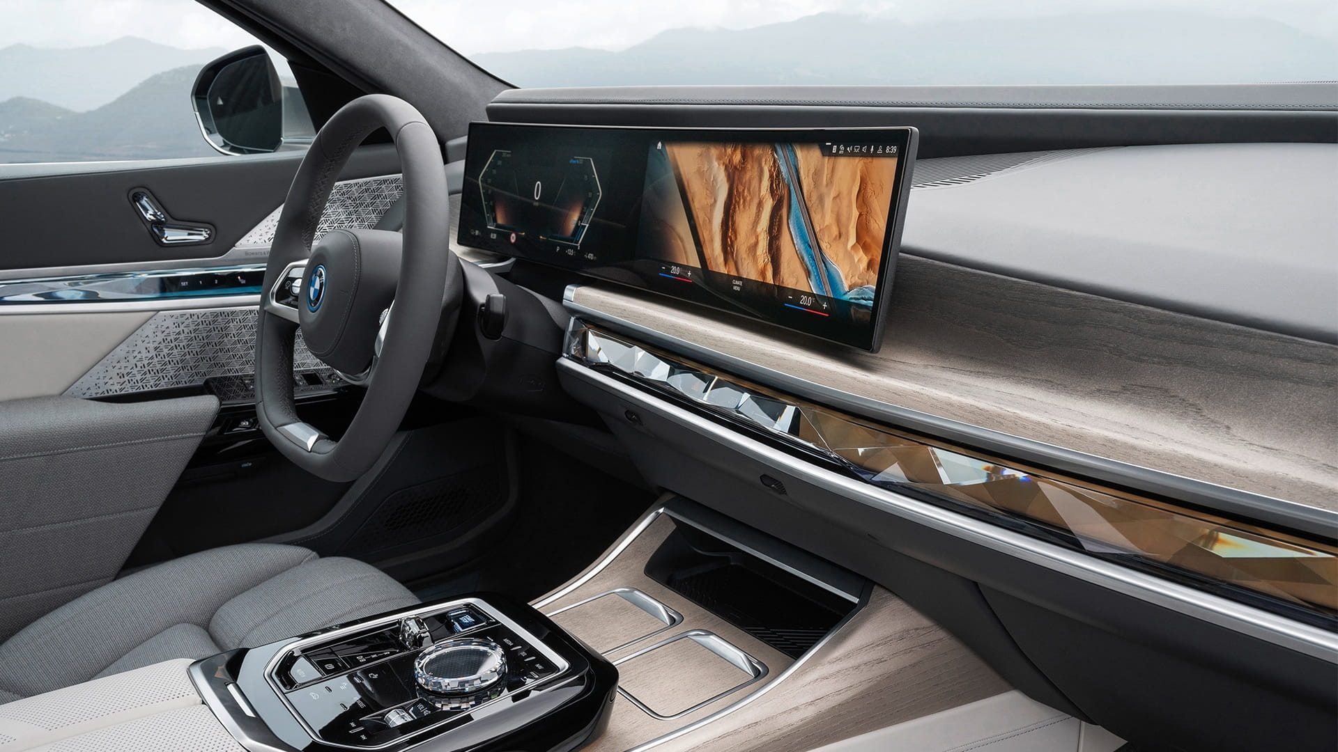 2026 BMW BEV i7 interior