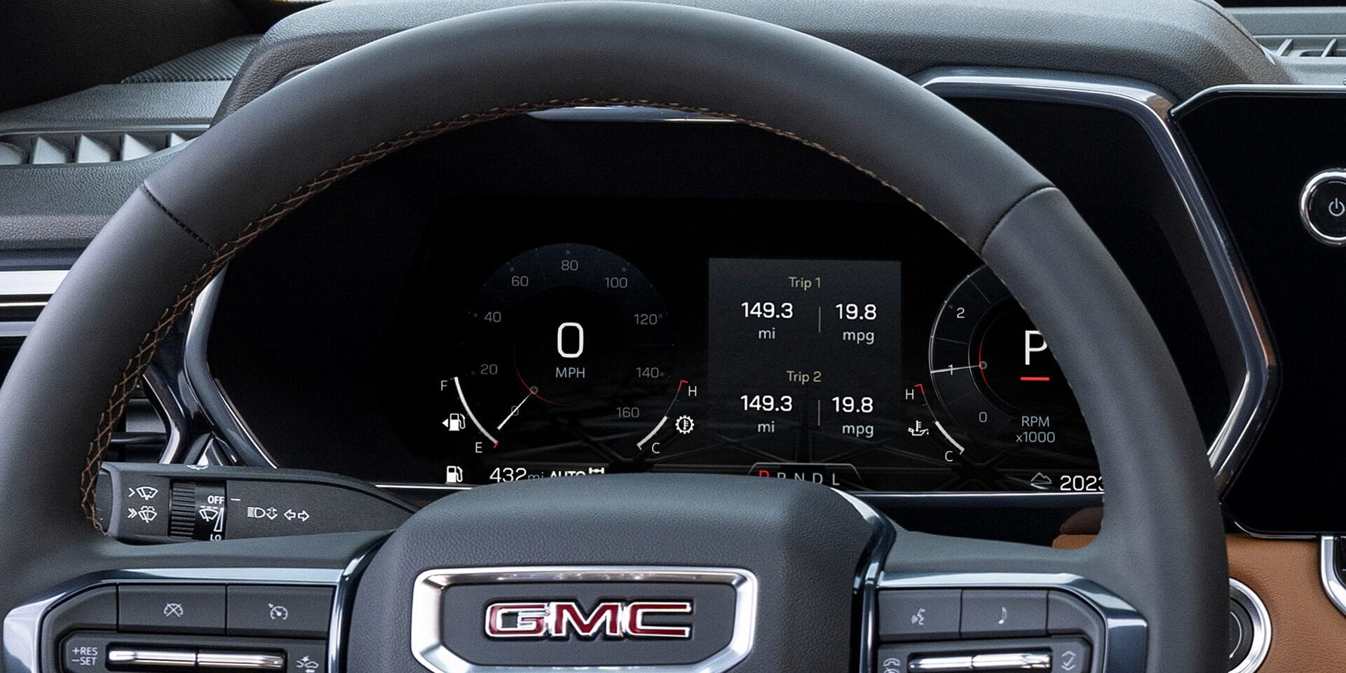 2026 GMC Canyon driver dash