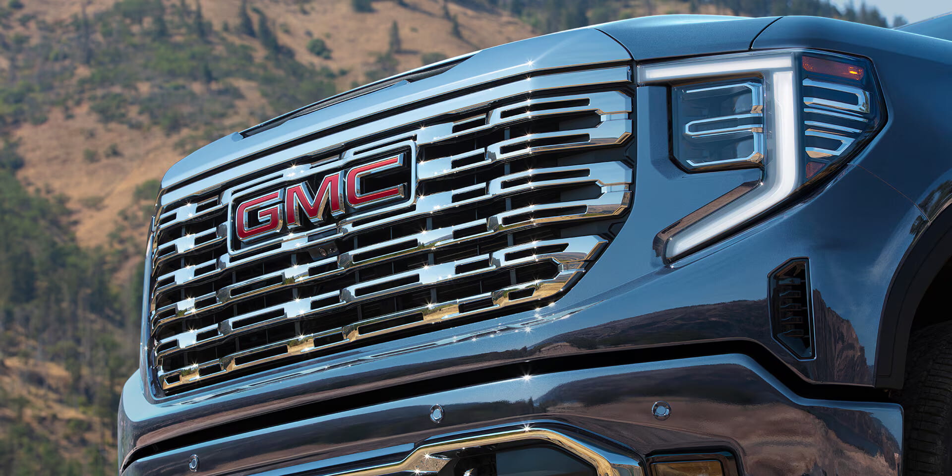 2026 Sierra 1500 exterior grill Grey