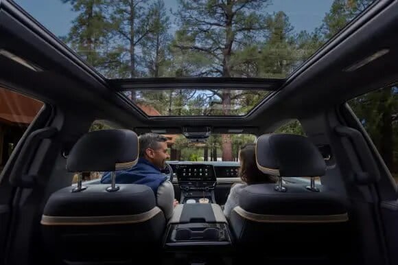 2027 Chevrolet Silverado interior sunroof